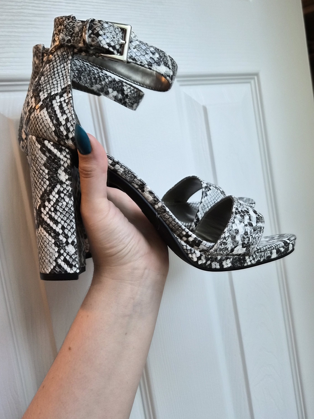 Worthington Becklyn Faux Snake-Print Block Heel Size 9